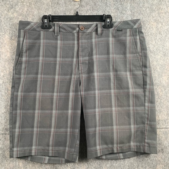 Travis Mathew Mens Size 38 Flat Front plaid Golf Shorts Gray‎ - Picture 1 of 8
